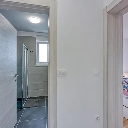 Vite Apartment